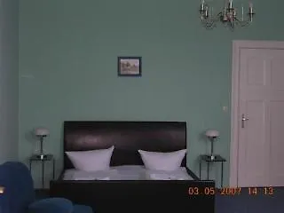 Hotel Pension Rheingold Берлин